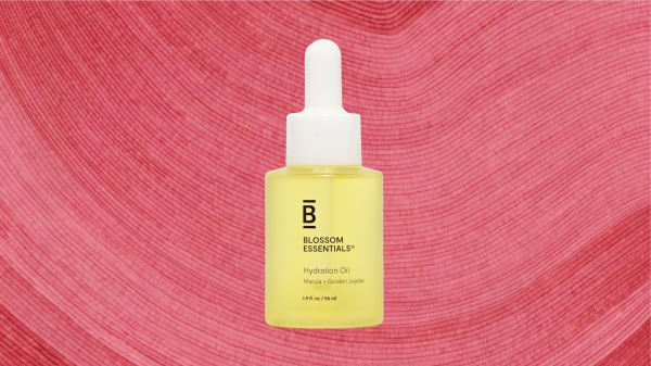 The Bloom Essentials Hydration Oil Has the Fastest Dry-Down I’ve Ever Seen—Review